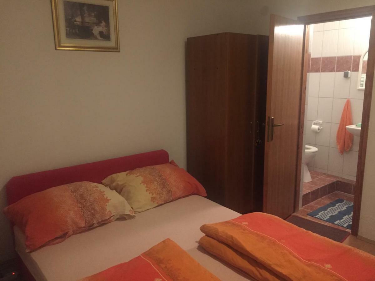 Hotel Sobe Matea - Prenociste Vinkovci Zewnętrze zdjęcie